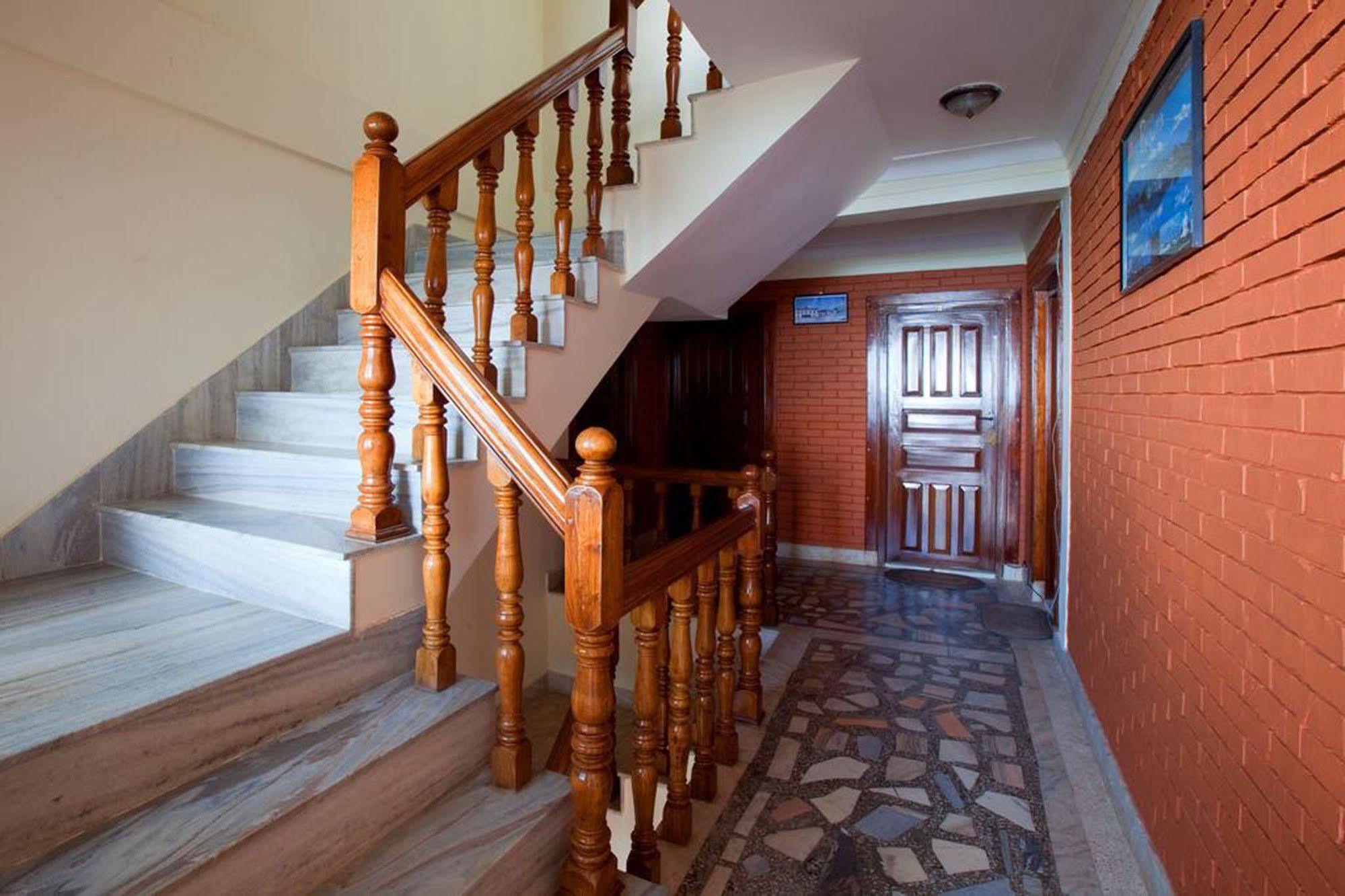Nagarkot Sunshine Hotel Baluwapati Deupur Экстерьер фото